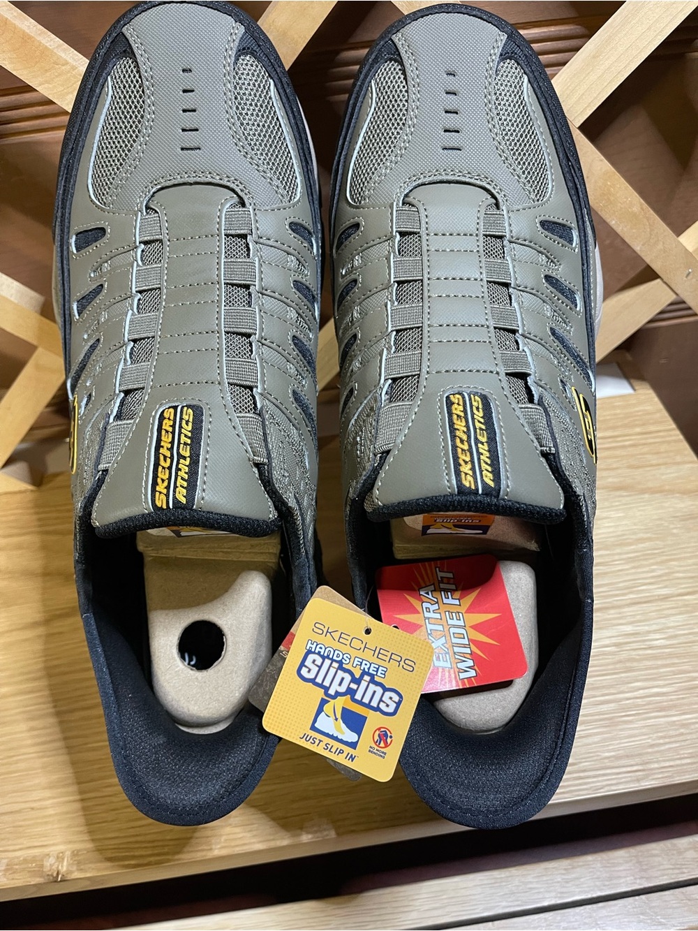 NIB Skechers MENs Hands Free Slip-In  US Sz 12 X’Wide /Memory Foam Pebble color